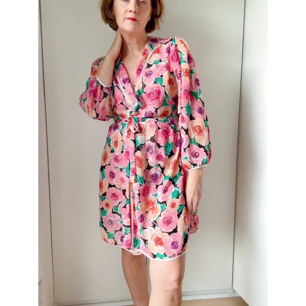 Womens Floral Print Satin Robe Size Medium Short Semi Sheer Bourdoir Photo
